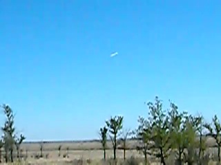 a resident of uralsk filmed a cylindrical ufo