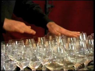 bach - tocatta and fugue in d teen on glasses